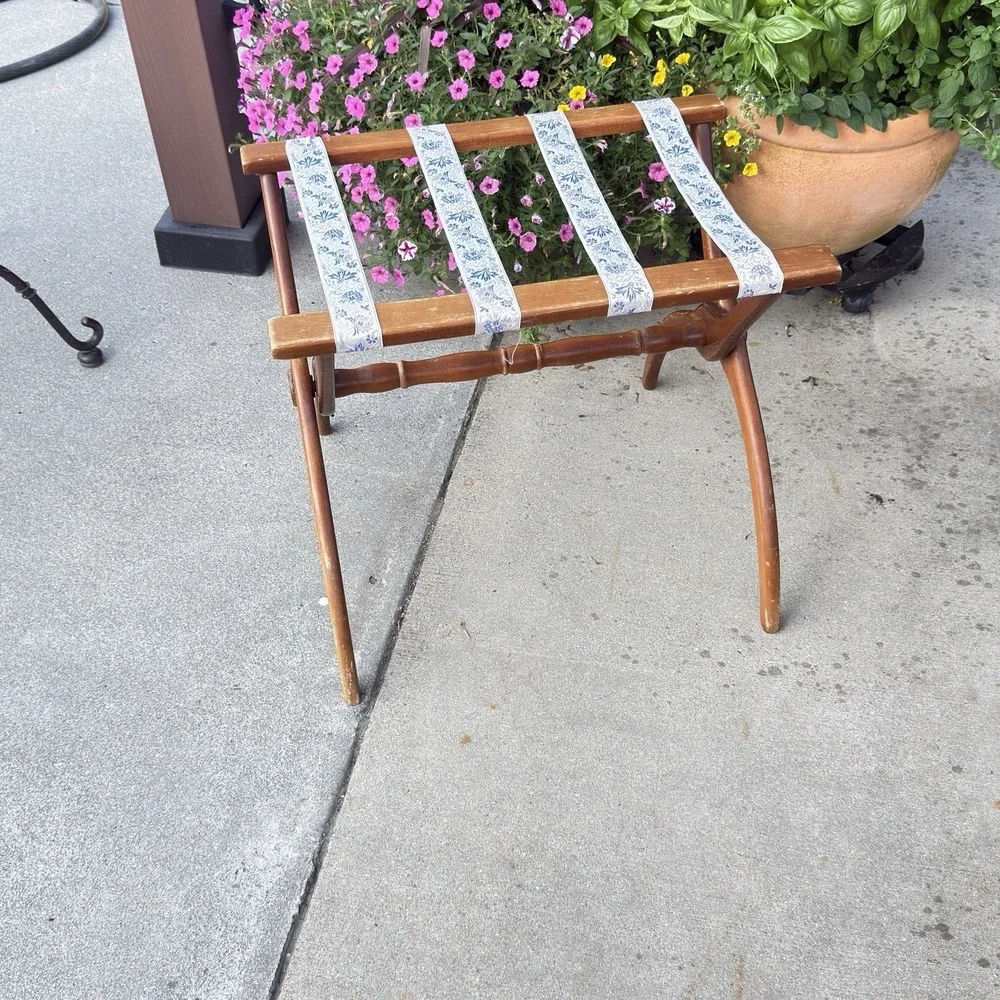 Vintage Scheibe Folding Luggage Rack Blue White Tapestry Quilt Stand Regency